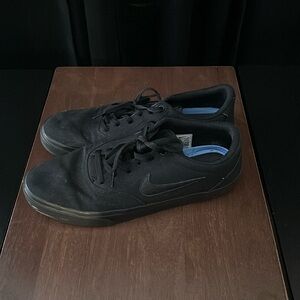 Men’s Casual Nike Shoes *no box*